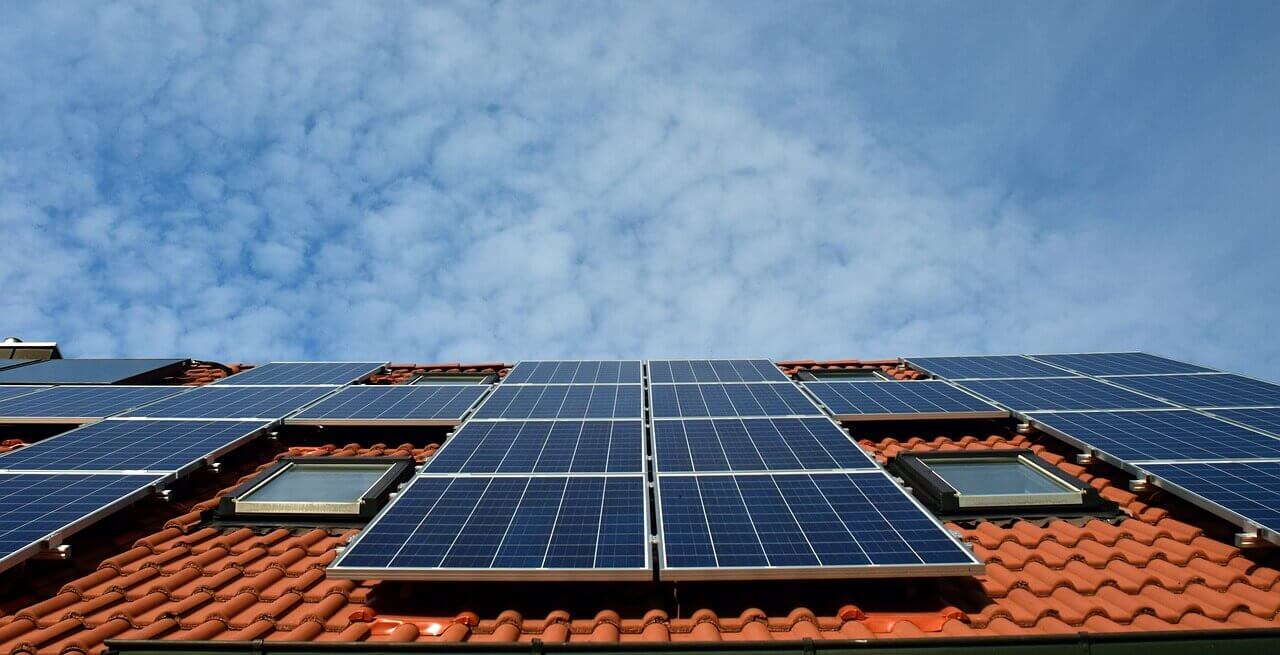 Instalación-de-placas-solares